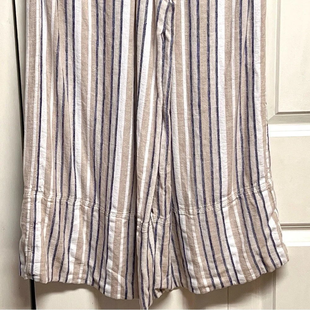 Banana Republic Linen-Blend Wide-Leg Capris in Beige and Blue Stripe size S